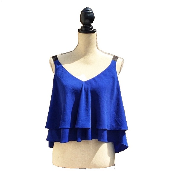 ☀️4/25 Zara Woman Flowy Crop Top, Size XS